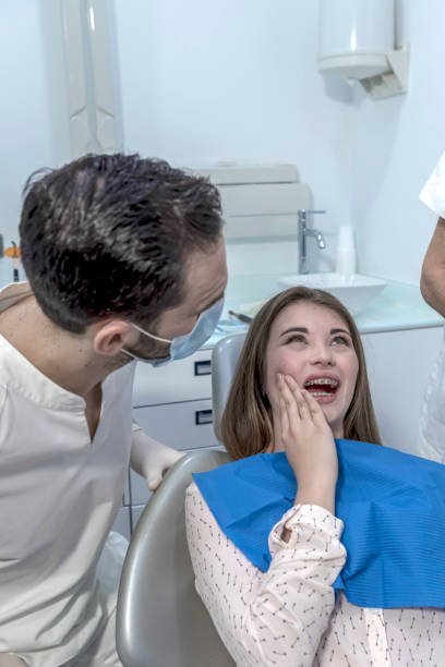 Best Broken Tooth Emergency  in Little Chute, WI